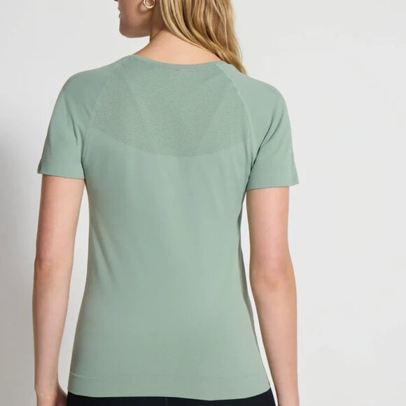 Mondetta Sage Green Performance Tee L | Recycled Nylon Stretch Top - Picture 2 of 11